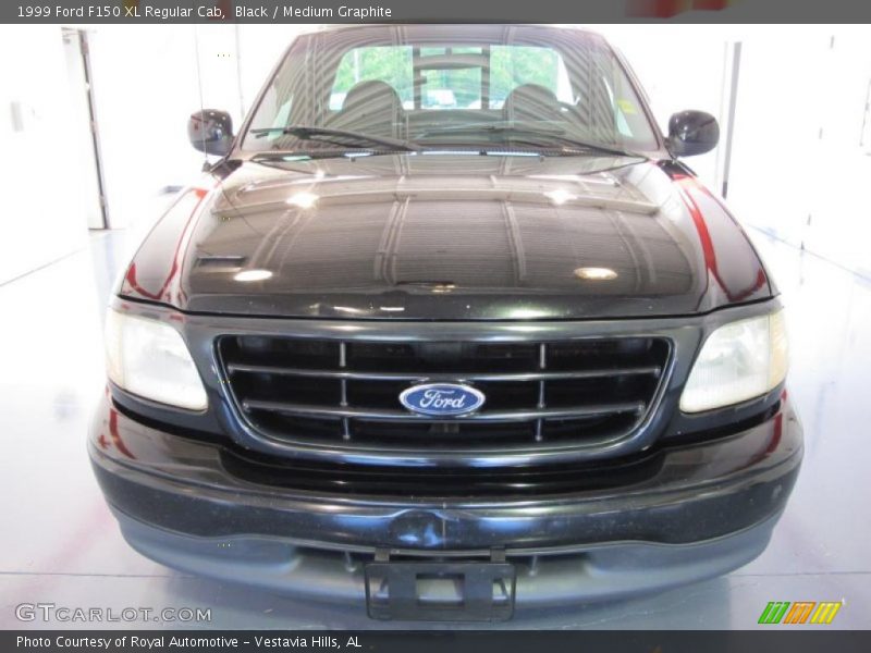 Black / Medium Graphite 1999 Ford F150 XL Regular Cab