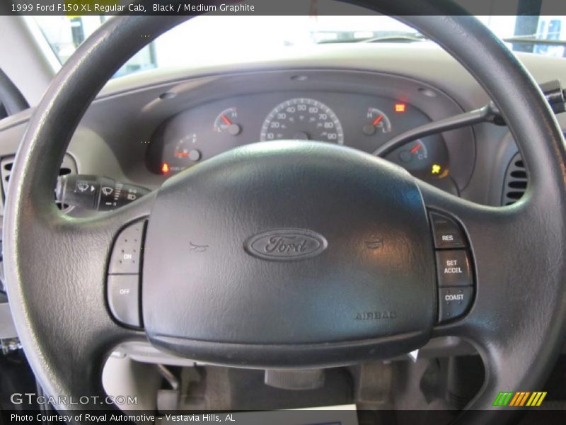 Black / Medium Graphite 1999 Ford F150 XL Regular Cab
