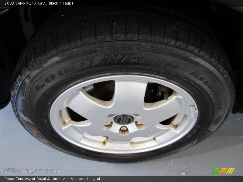 Black / Taupe 2003 Volvo XC70 AWD