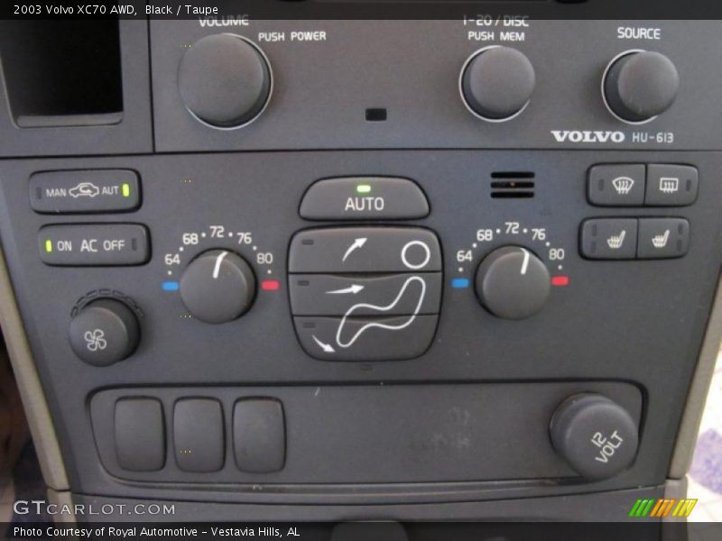 Black / Taupe 2003 Volvo XC70 AWD