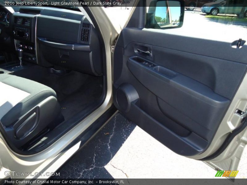 Light Graystone Pearl / Dark Slate Gray 2010 Jeep Liberty Sport