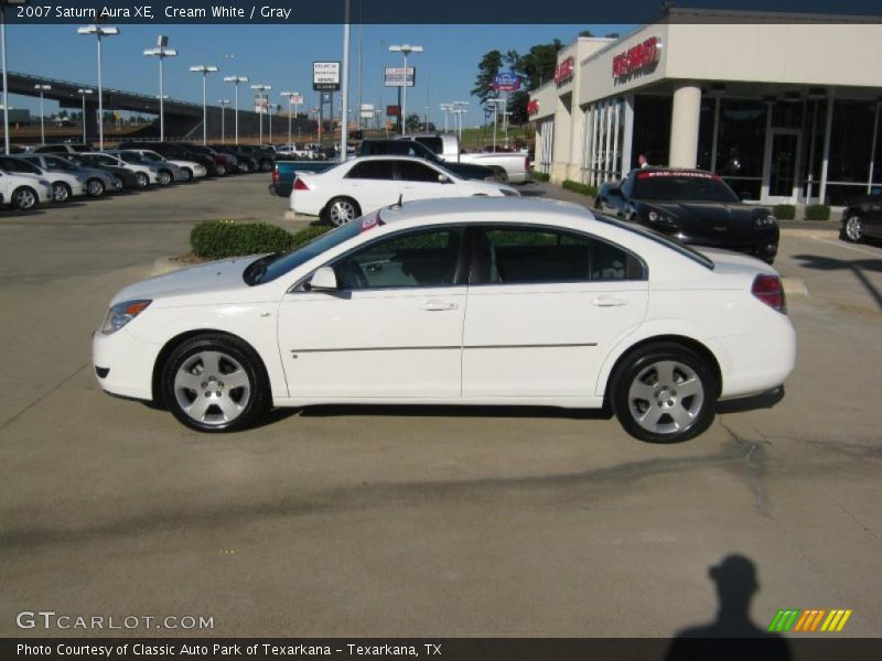 Cream White / Gray 2007 Saturn Aura XE