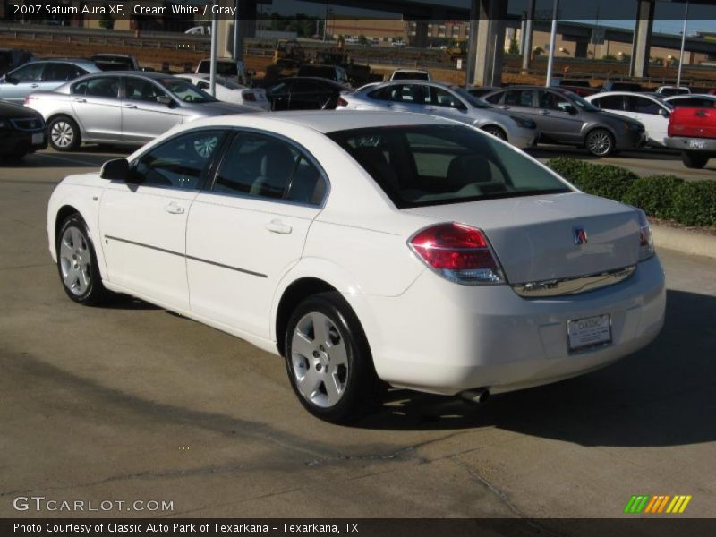 Cream White / Gray 2007 Saturn Aura XE