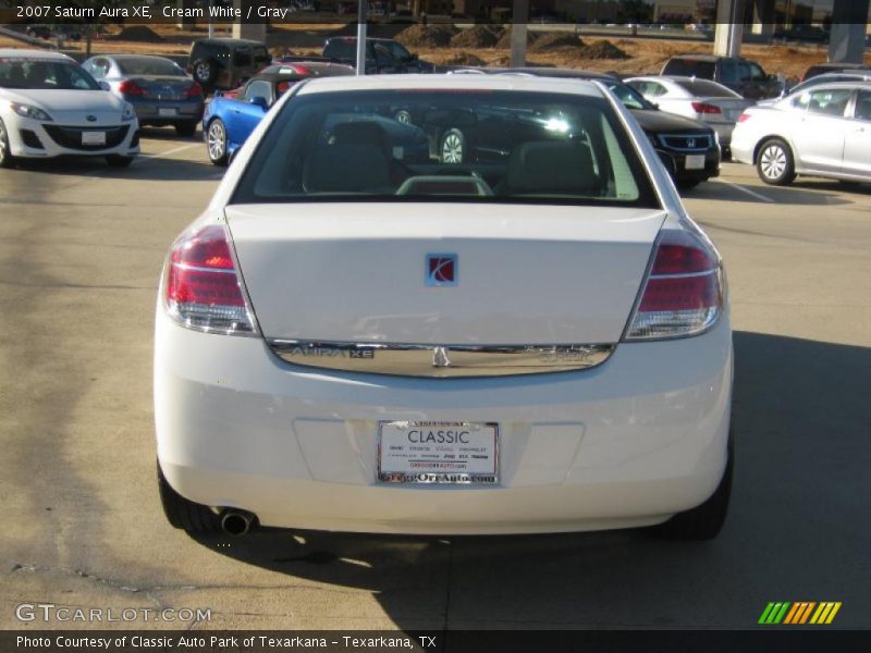Cream White / Gray 2007 Saturn Aura XE