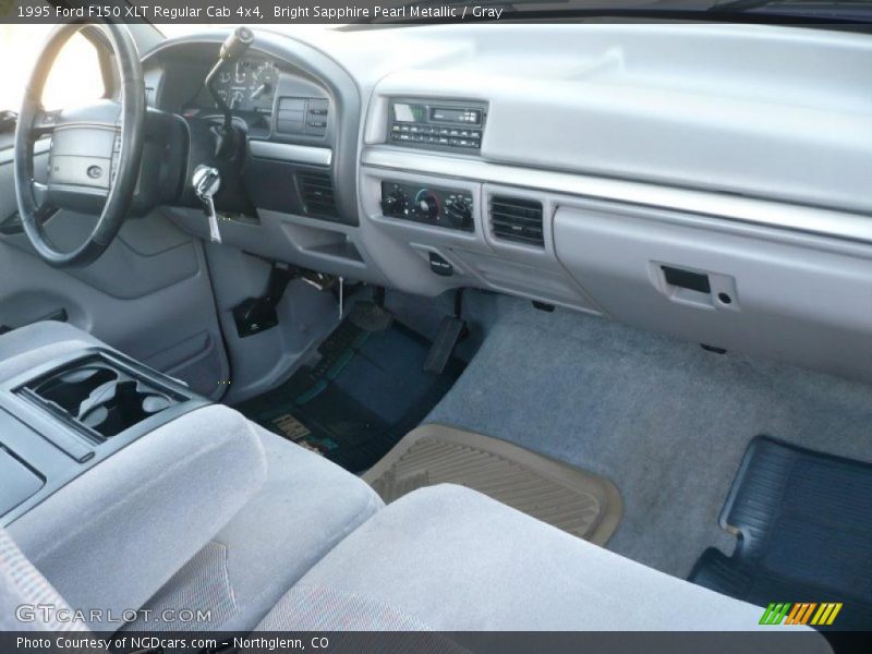 Bright Sapphire Pearl Metallic / Gray 1995 Ford F150 XLT Regular Cab 4x4