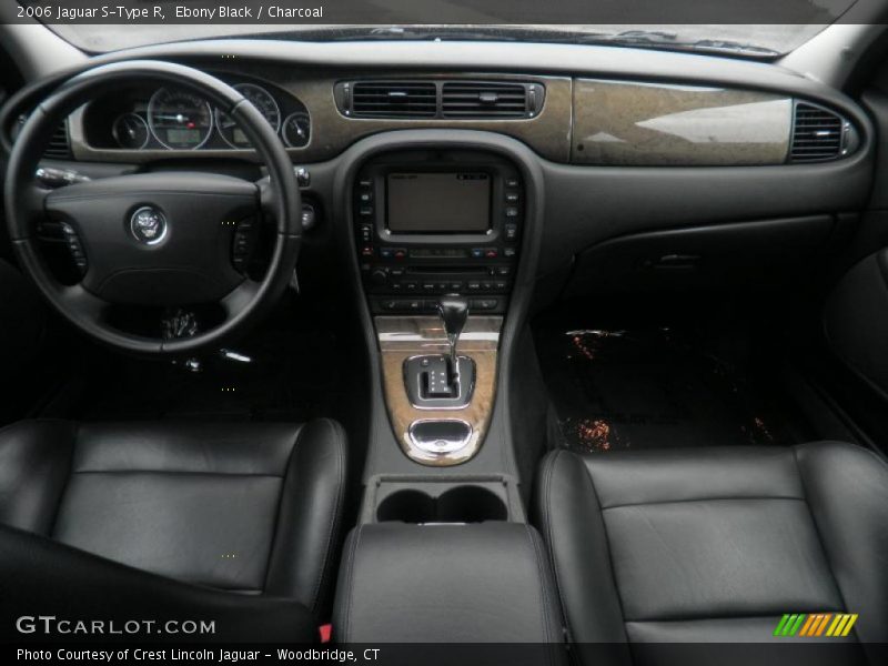 Dashboard of 2006 S-Type R