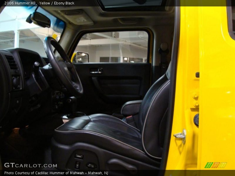Yellow / Ebony Black 2006 Hummer H3