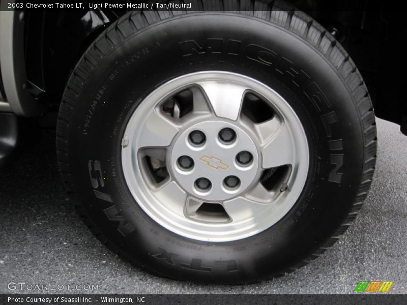 Light Pewter Metallic / Tan/Neutral 2003 Chevrolet Tahoe LT