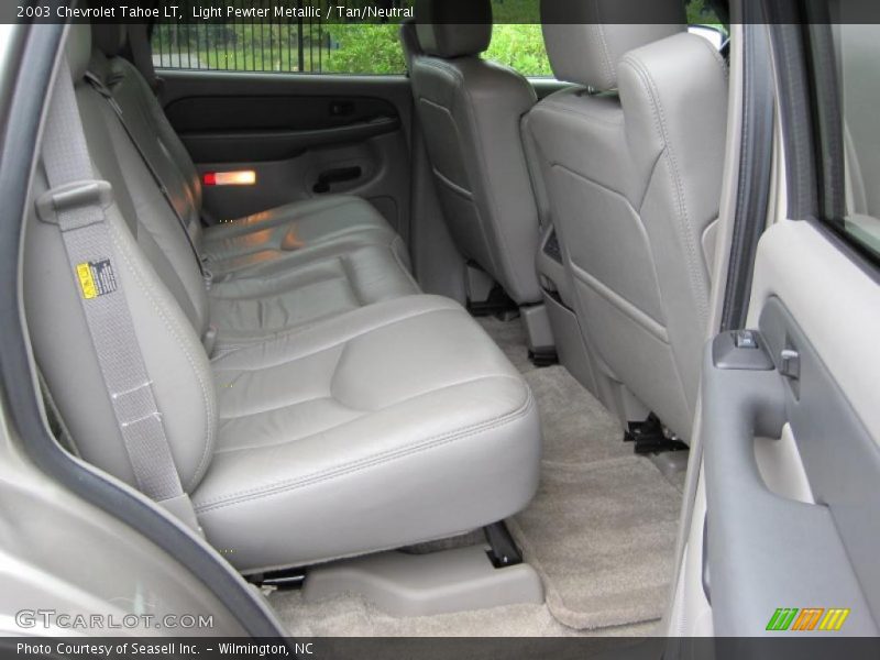 Light Pewter Metallic / Tan/Neutral 2003 Chevrolet Tahoe LT