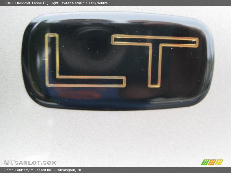 Light Pewter Metallic / Tan/Neutral 2003 Chevrolet Tahoe LT