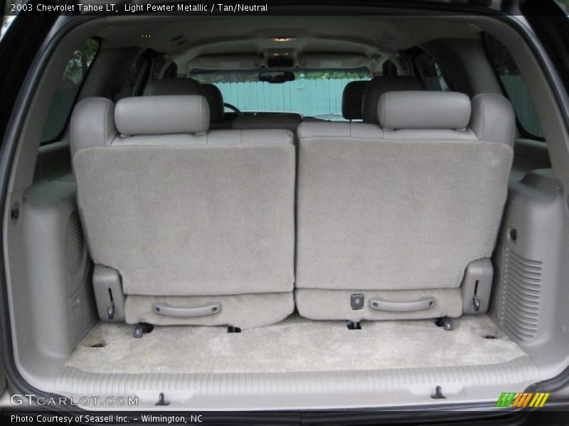 Light Pewter Metallic / Tan/Neutral 2003 Chevrolet Tahoe LT