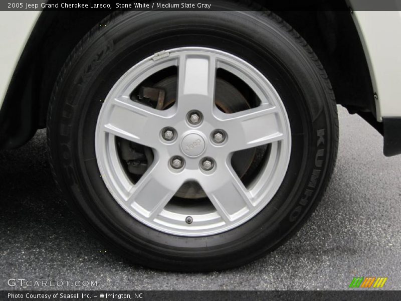 Stone White / Medium Slate Gray 2005 Jeep Grand Cherokee Laredo