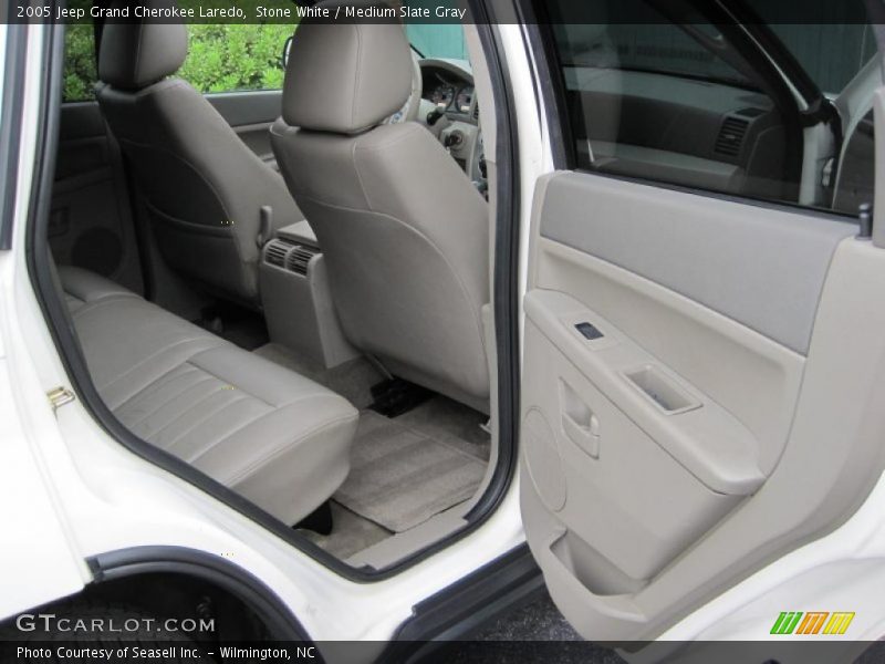 Stone White / Medium Slate Gray 2005 Jeep Grand Cherokee Laredo