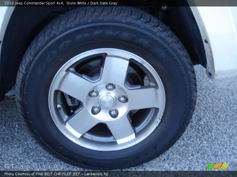 Stone White / Dark Slate Gray 2010 Jeep Commander Sport 4x4