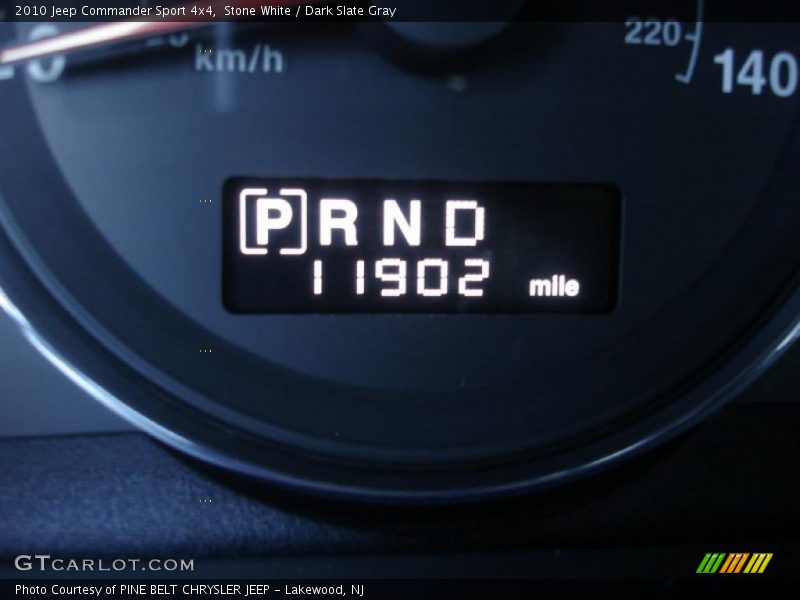 Stone White / Dark Slate Gray 2010 Jeep Commander Sport 4x4