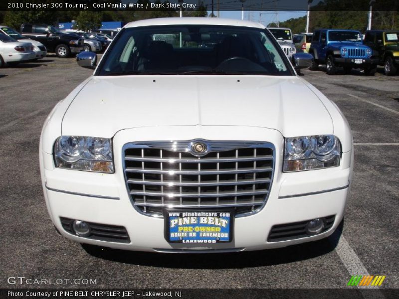 Cool Vanilla White / Dark Slate Gray 2010 Chrysler 300 Touring