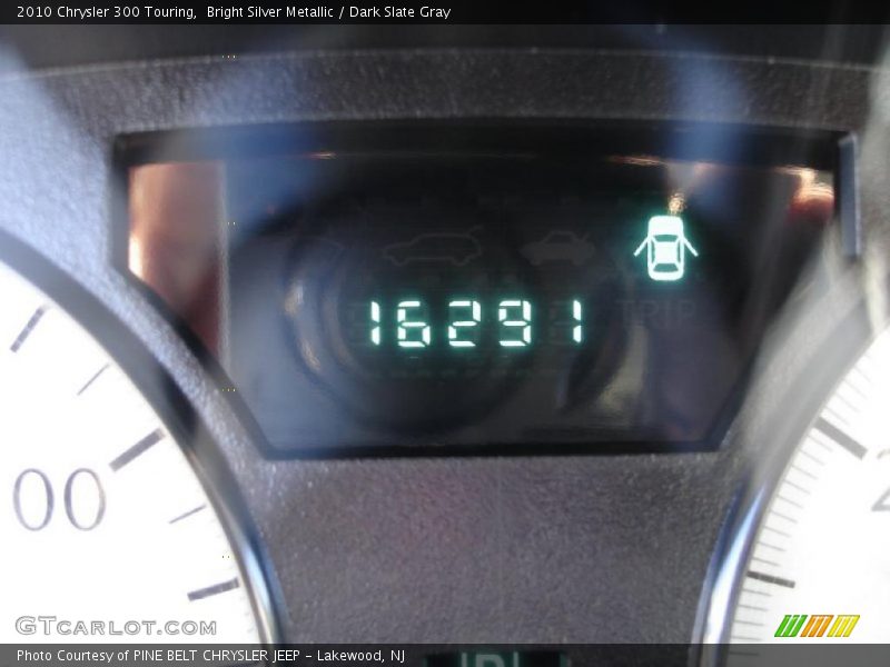 Bright Silver Metallic / Dark Slate Gray 2010 Chrysler 300 Touring
