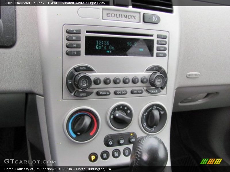 Summit White / Light Gray 2005 Chevrolet Equinox LT AWD