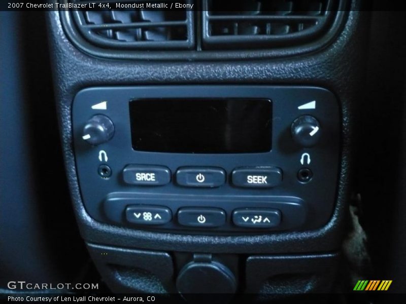 Moondust Metallic / Ebony 2007 Chevrolet TrailBlazer LT 4x4