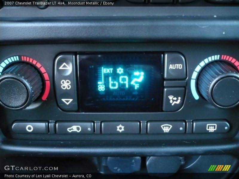 Moondust Metallic / Ebony 2007 Chevrolet TrailBlazer LT 4x4