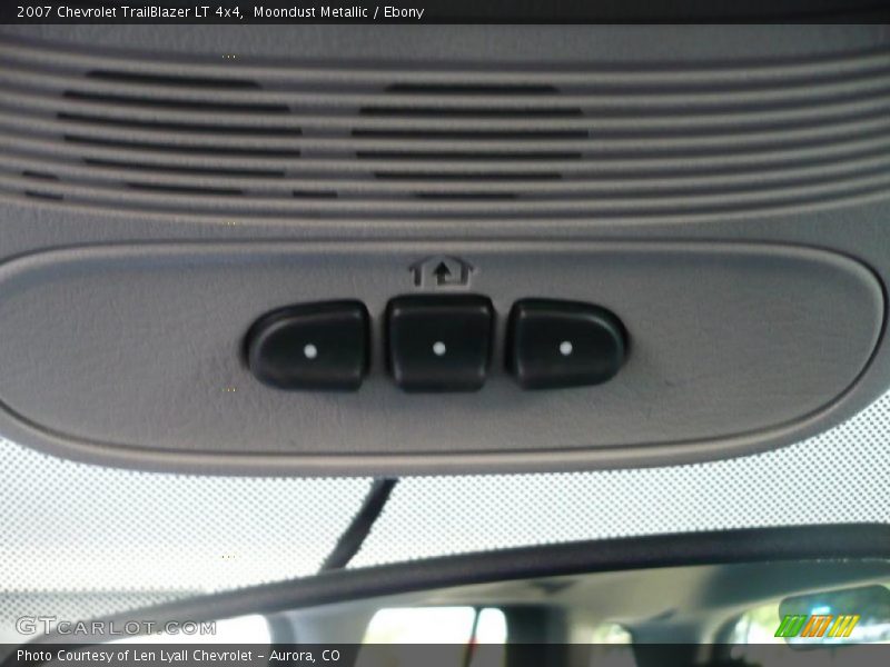 Moondust Metallic / Ebony 2007 Chevrolet TrailBlazer LT 4x4