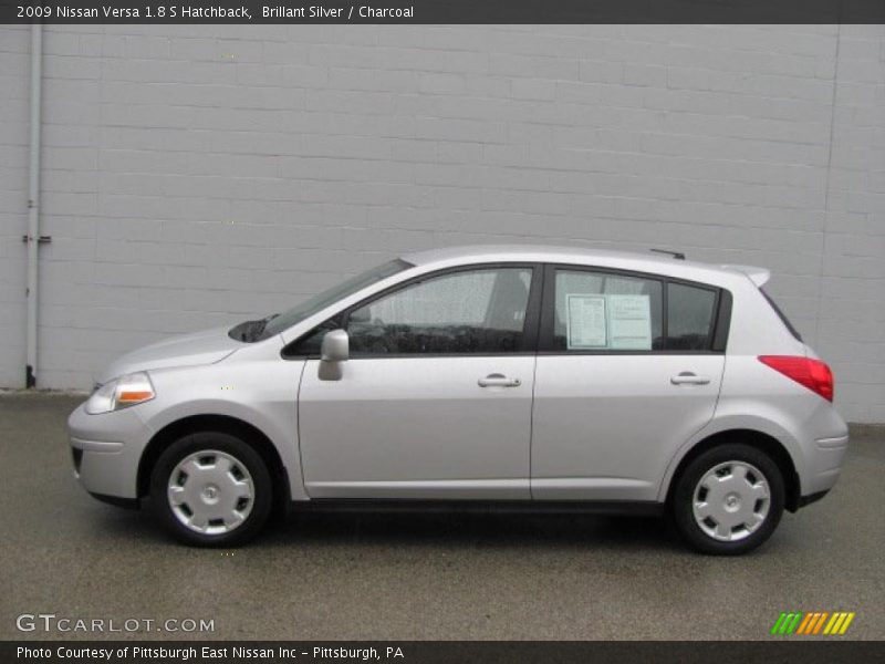 Brillant Silver / Charcoal 2009 Nissan Versa 1.8 S Hatchback