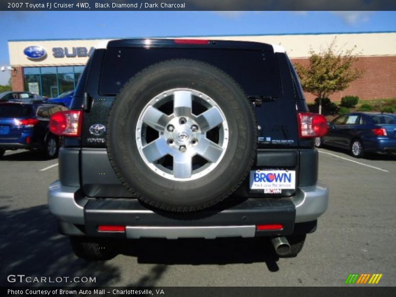 Black Diamond / Dark Charcoal 2007 Toyota FJ Cruiser 4WD