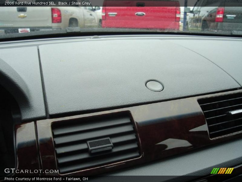Black / Shale Grey 2006 Ford Five Hundred SEL