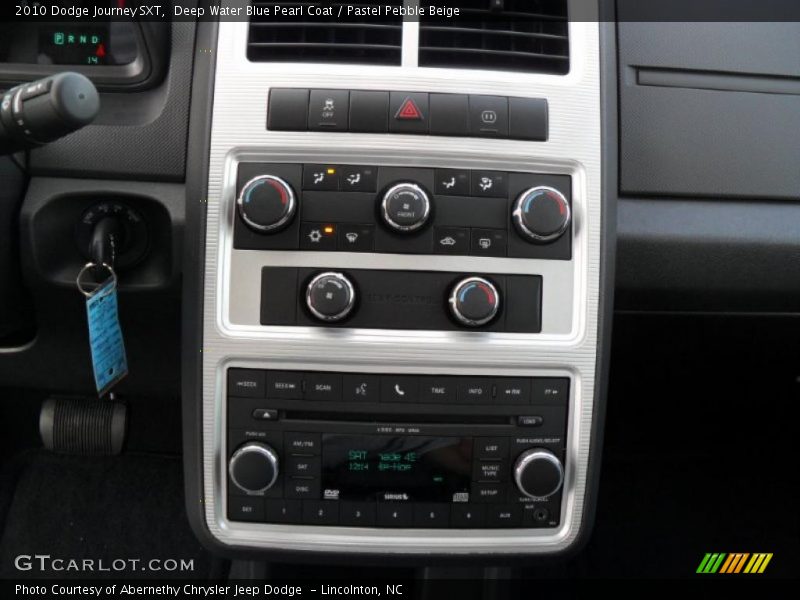 Deep Water Blue Pearl Coat / Pastel Pebble Beige 2010 Dodge Journey SXT