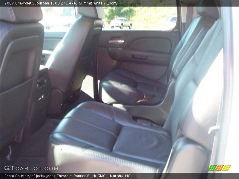 Summit White / Ebony 2007 Chevrolet Suburban 1500 Z71 4x4