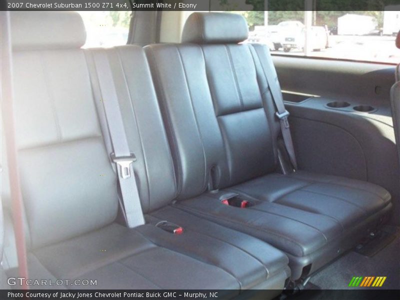 Summit White / Ebony 2007 Chevrolet Suburban 1500 Z71 4x4
