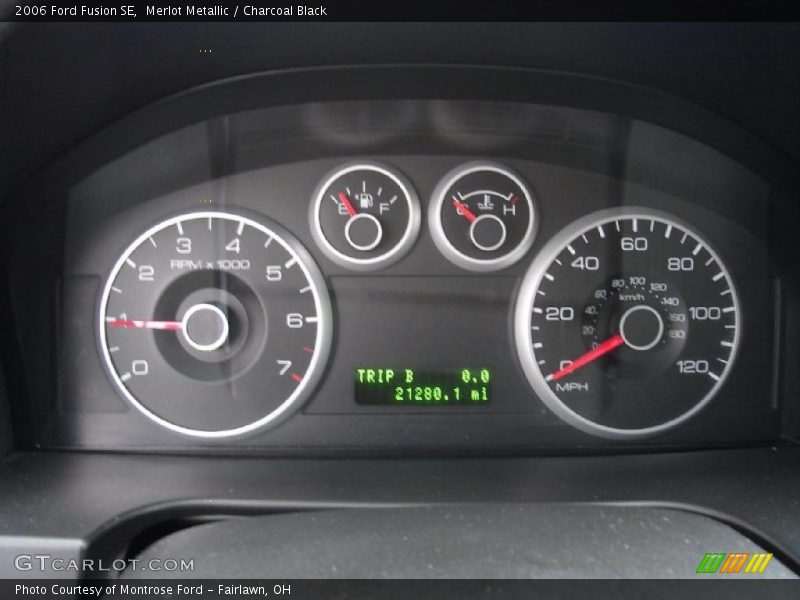Merlot Metallic / Charcoal Black 2006 Ford Fusion SE