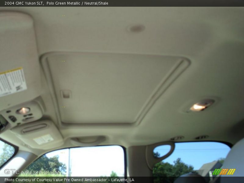 Polo Green Metallic / Neutral/Shale 2004 GMC Yukon SLT