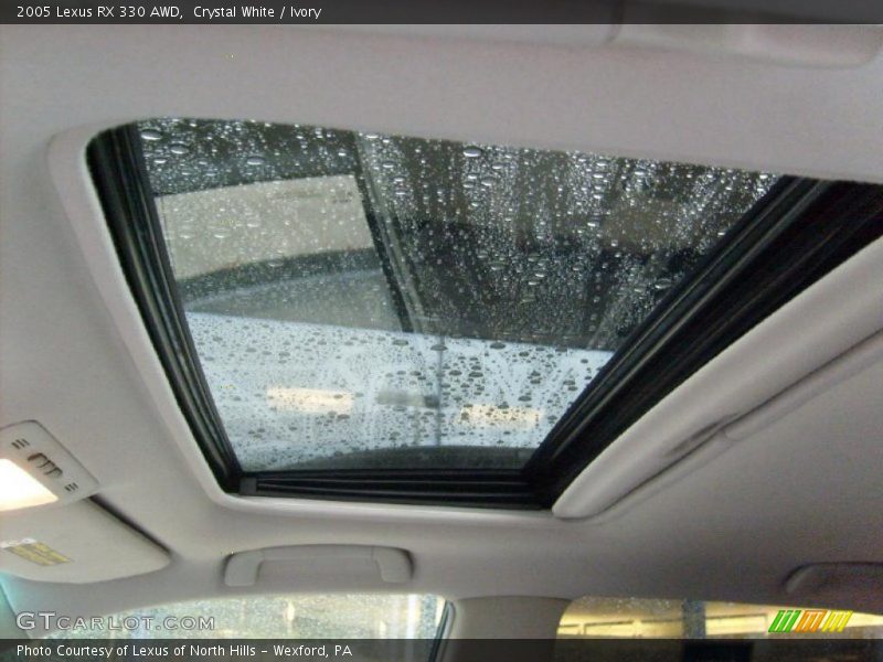 Crystal White / Ivory 2005 Lexus RX 330 AWD