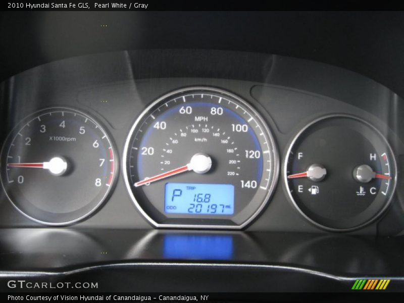 Pearl White / Gray 2010 Hyundai Santa Fe GLS