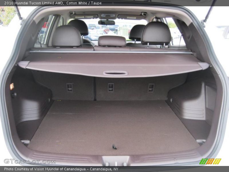 Cotton White / Taupe 2010 Hyundai Tucson Limited AWD