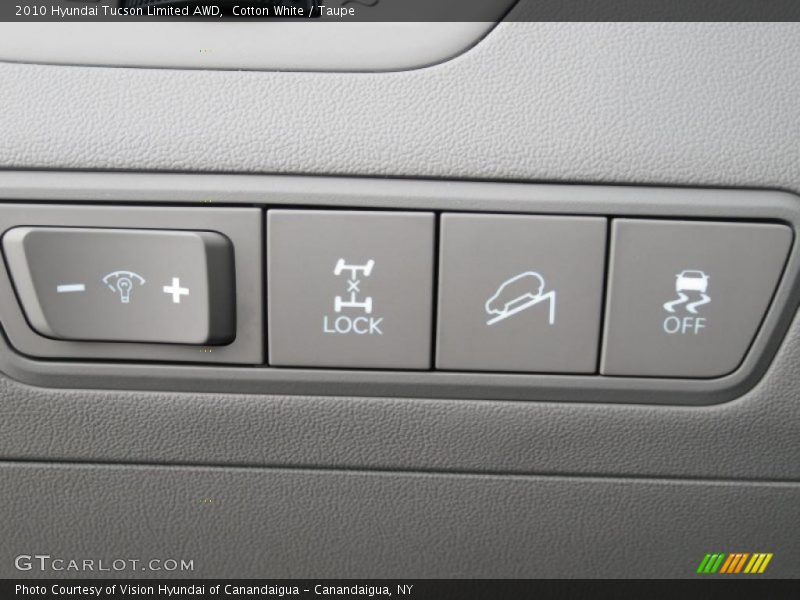 Cotton White / Taupe 2010 Hyundai Tucson Limited AWD