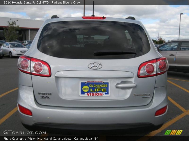 Radiant Silver / Gray 2010 Hyundai Santa Fe GLS 4WD