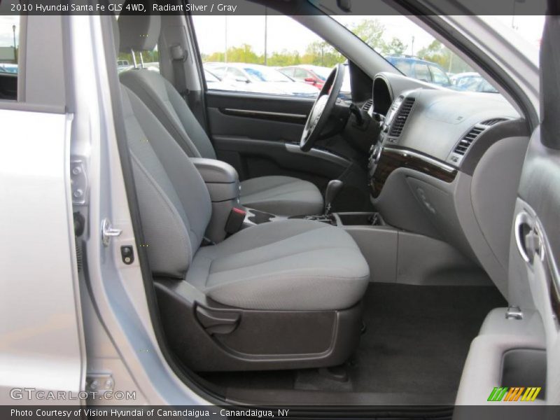Radiant Silver / Gray 2010 Hyundai Santa Fe GLS 4WD