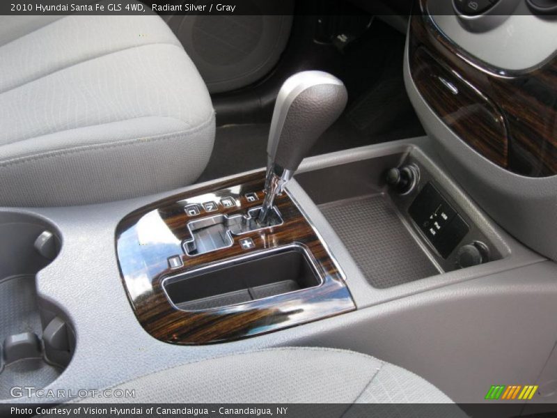 Radiant Silver / Gray 2010 Hyundai Santa Fe GLS 4WD