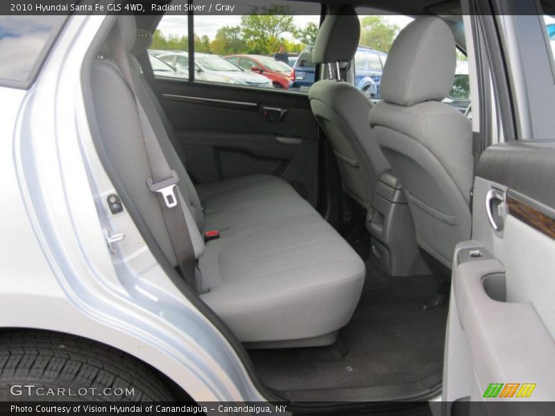 Radiant Silver / Gray 2010 Hyundai Santa Fe GLS 4WD