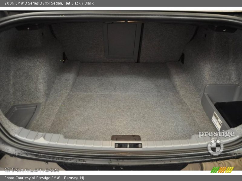 Jet Black / Black 2006 BMW 3 Series 330xi Sedan