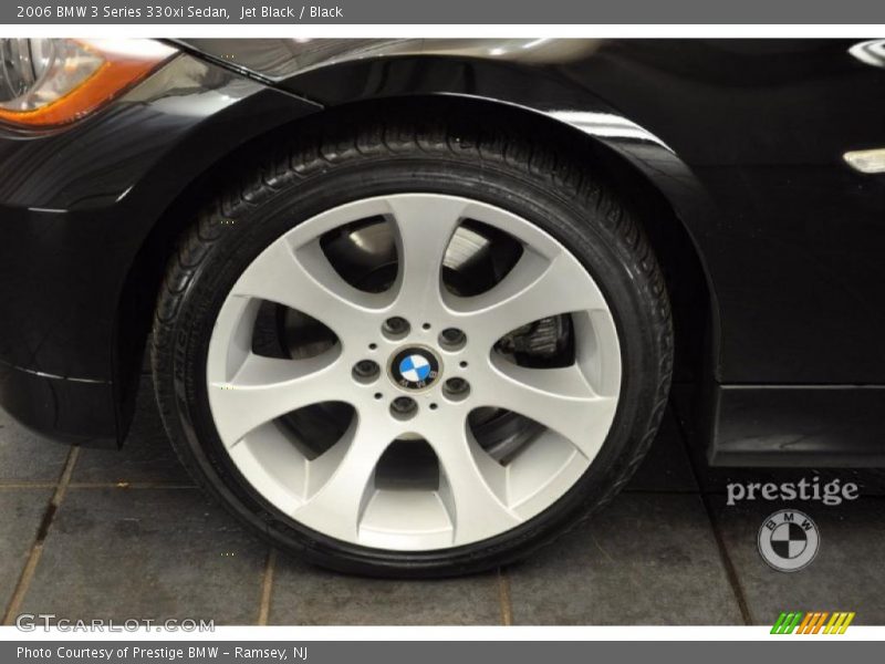 Jet Black / Black 2006 BMW 3 Series 330xi Sedan