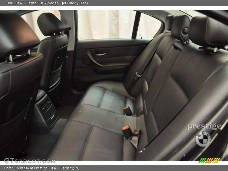 Jet Black / Black 2006 BMW 3 Series 330xi Sedan