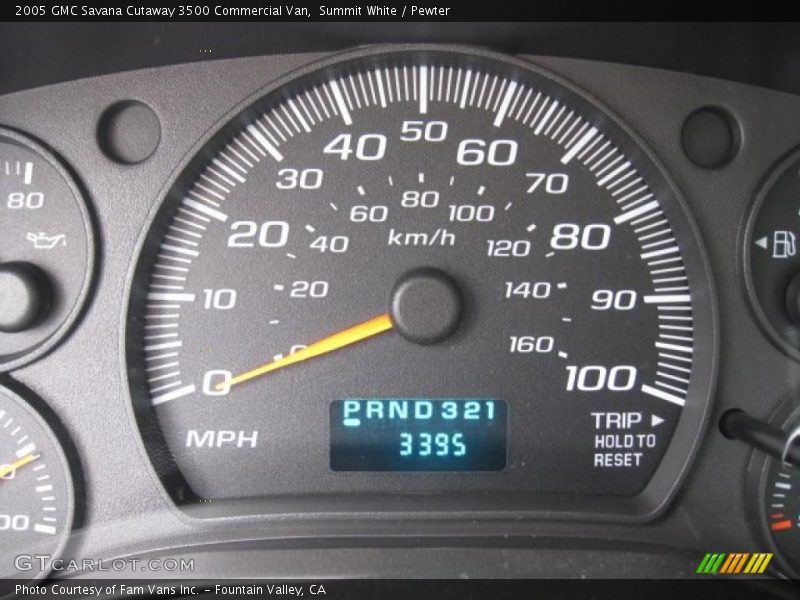 Summit White / Pewter 2005 GMC Savana Cutaway 3500 Commercial Van