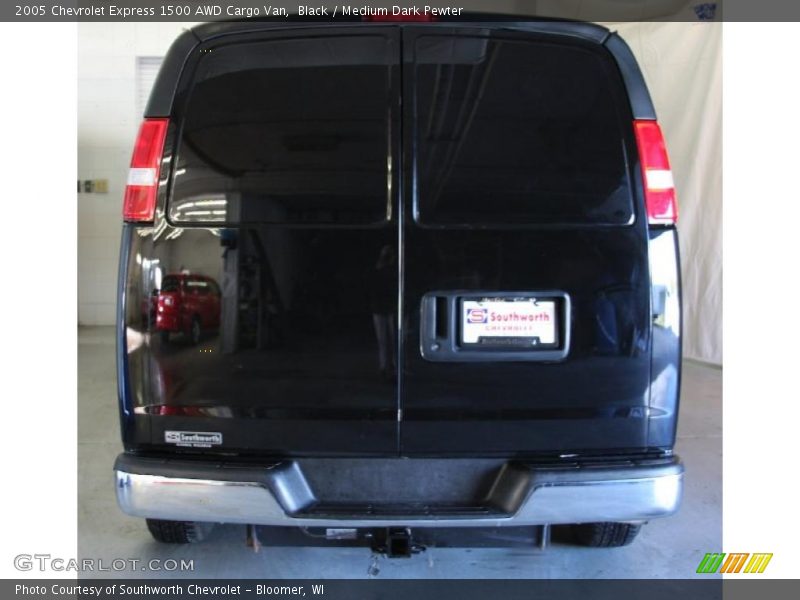 Black / Medium Dark Pewter 2005 Chevrolet Express 1500 AWD Cargo Van