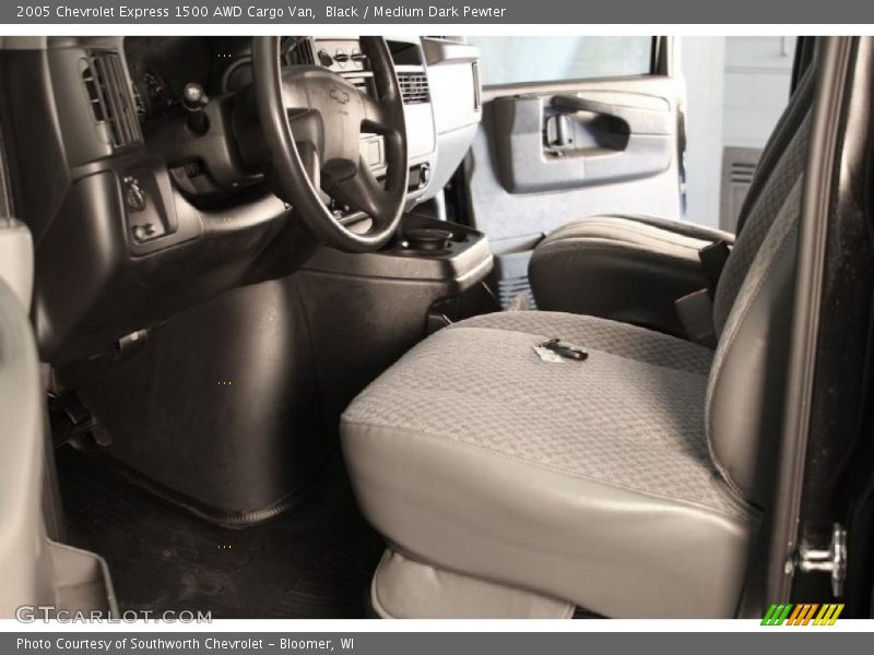 Black / Medium Dark Pewter 2005 Chevrolet Express 1500 AWD Cargo Van