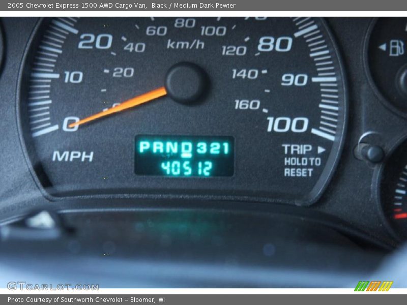 Black / Medium Dark Pewter 2005 Chevrolet Express 1500 AWD Cargo Van