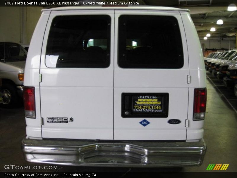 Oxford White / Medium Graphite 2002 Ford E Series Van E350 XL Passenger