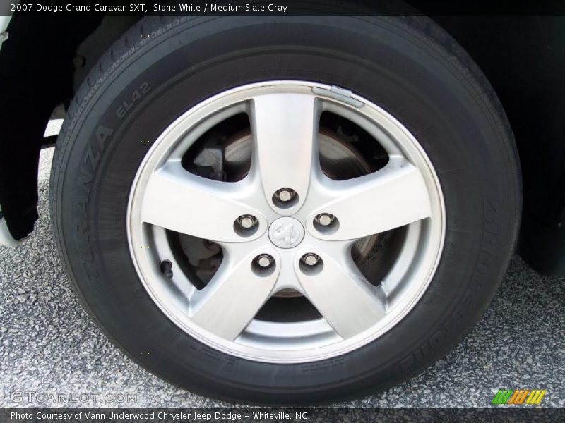 Stone White / Medium Slate Gray 2007 Dodge Grand Caravan SXT